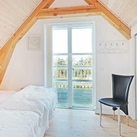 Two-bedroom Holiday In 7 * Blåvand